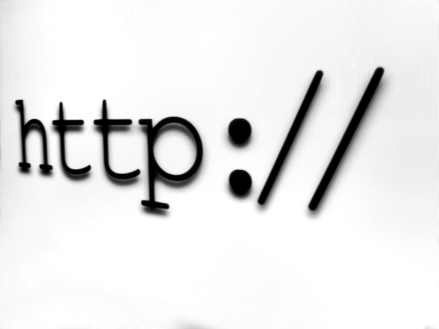 Https protokol napsaný na bílém pozadí černým písmem